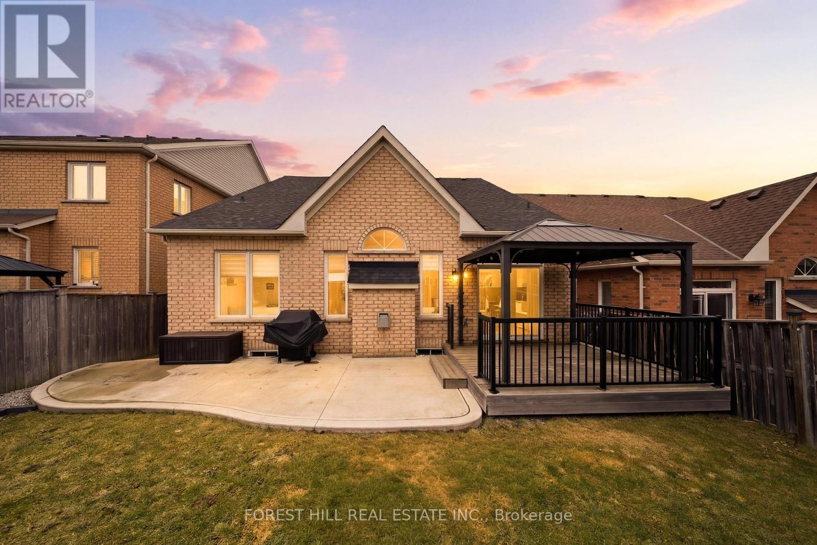 43 MILLIGAN STREET Bradford West Gwillimbury (Bradford), ON L3Z 0A5