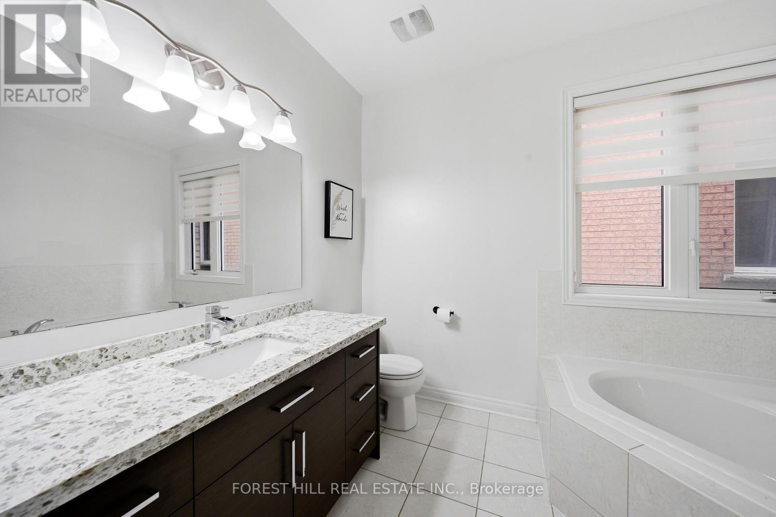 43 Milligan Street, Bradford West Gwillimbury, Ontario  L3Z 0A5 - Photo 18 - N13030960