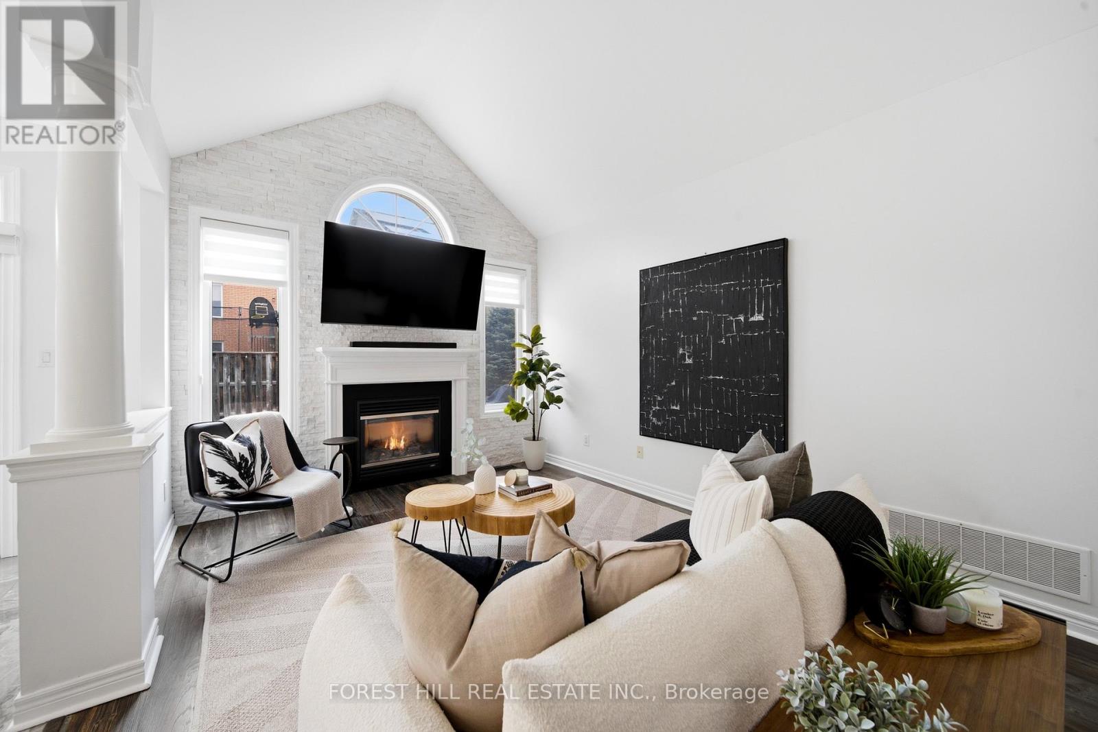 43 Milligan Street, Bradford West Gwillimbury, Ontario  L3Z 0A5 - Photo 6 - N13030960