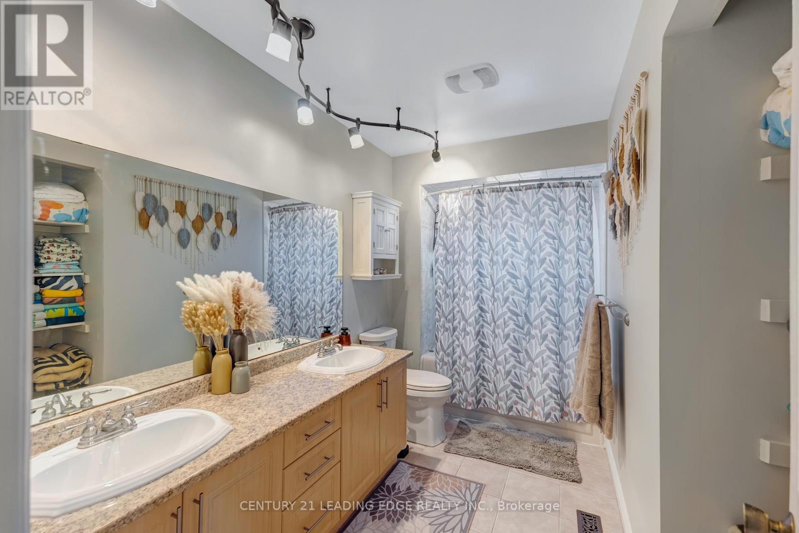 22 Havagal Crescent, Markham, Ontario  L3P 7E9 - Photo 33 - N13031116