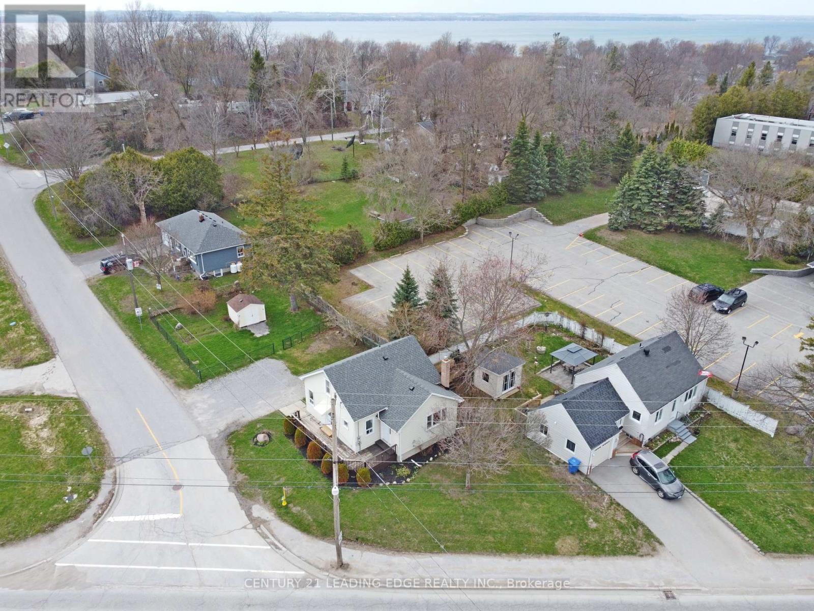 500 The Queensway South, Georgina, Ontario  L4P 2E3 - Photo 1 - N13031126