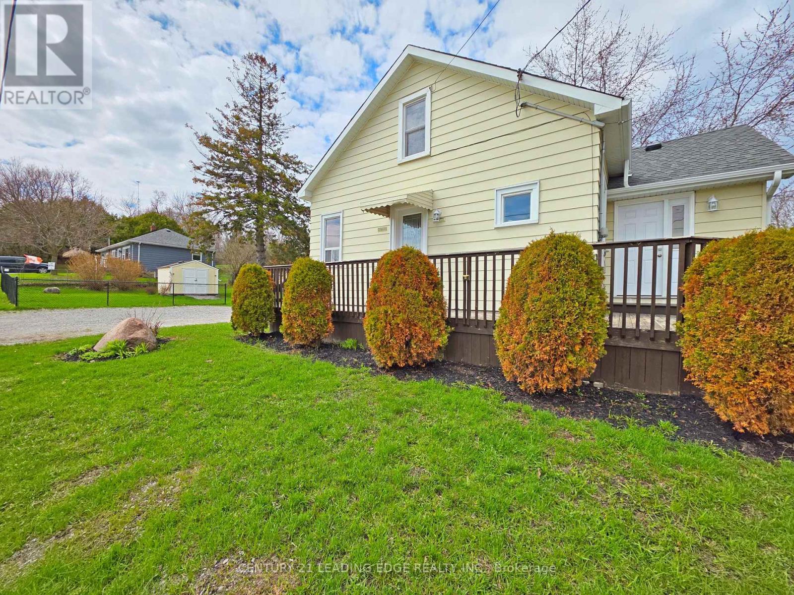 500 The Queensway South, Georgina, Ontario  L4P 2E3 - Photo 8 - N13031126