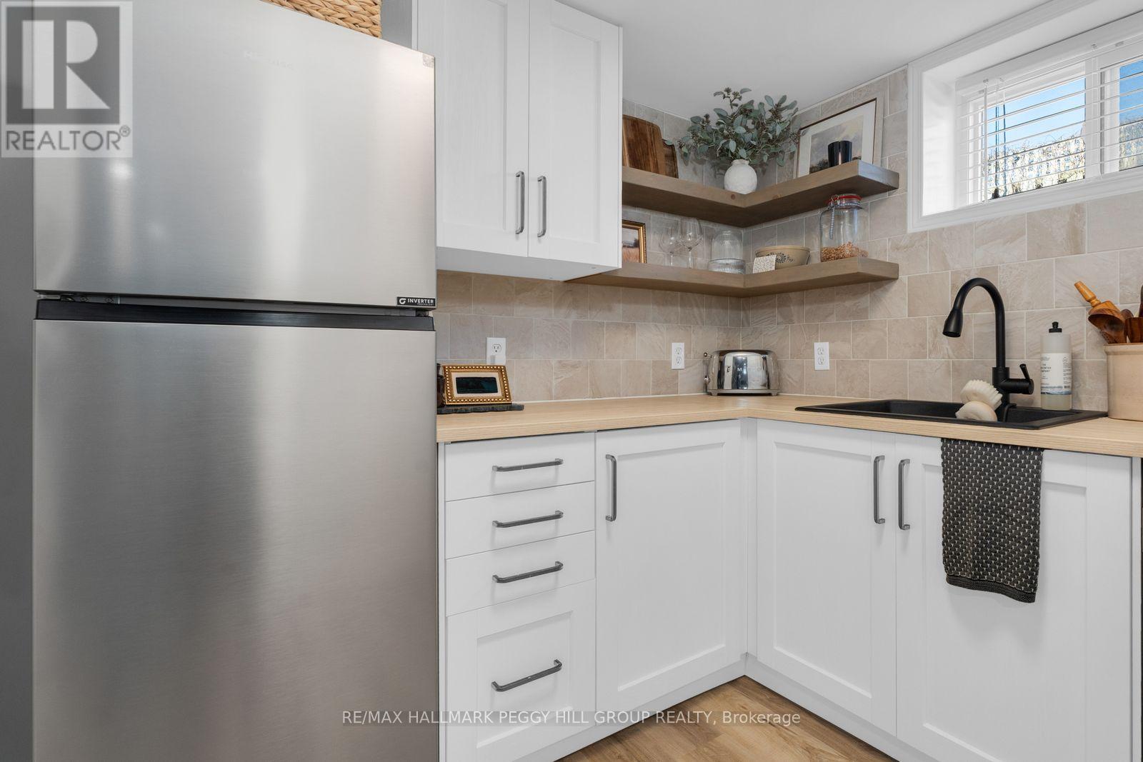 22 Agnes Street, Barrie, Ontario  L4M 2S2 - Photo 12 - S13031076