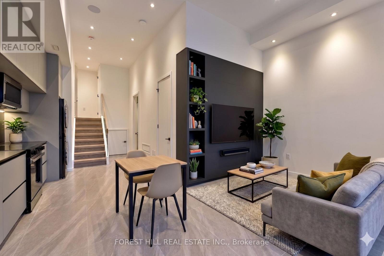 42 Cameron Avenue, Toronto, Ontario  M2N 1E1 - Photo 34 - C12943920