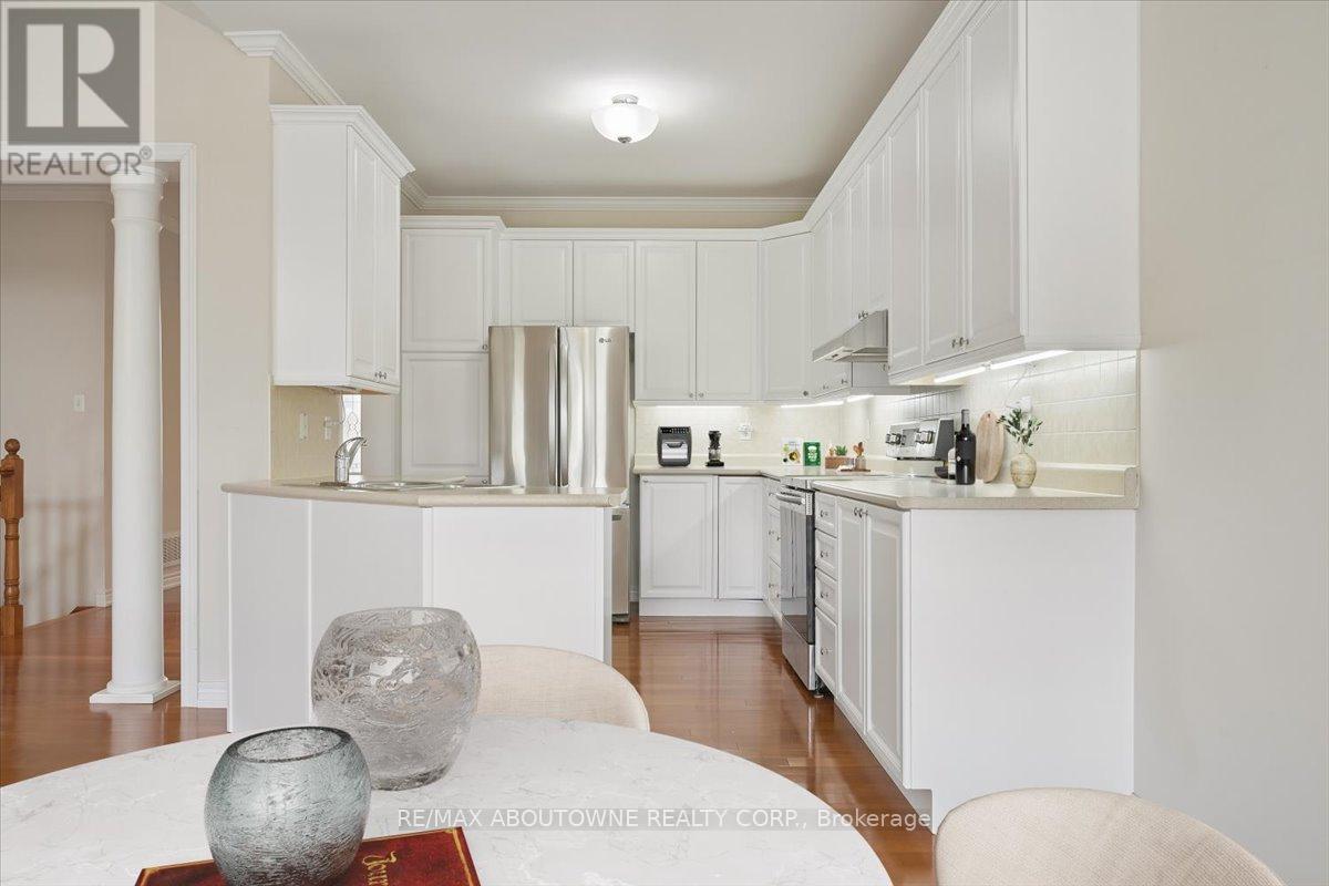 2348 Tesla Crescent, Oakville, Ontario  L6H 7T5 - Photo 21 - W13025960