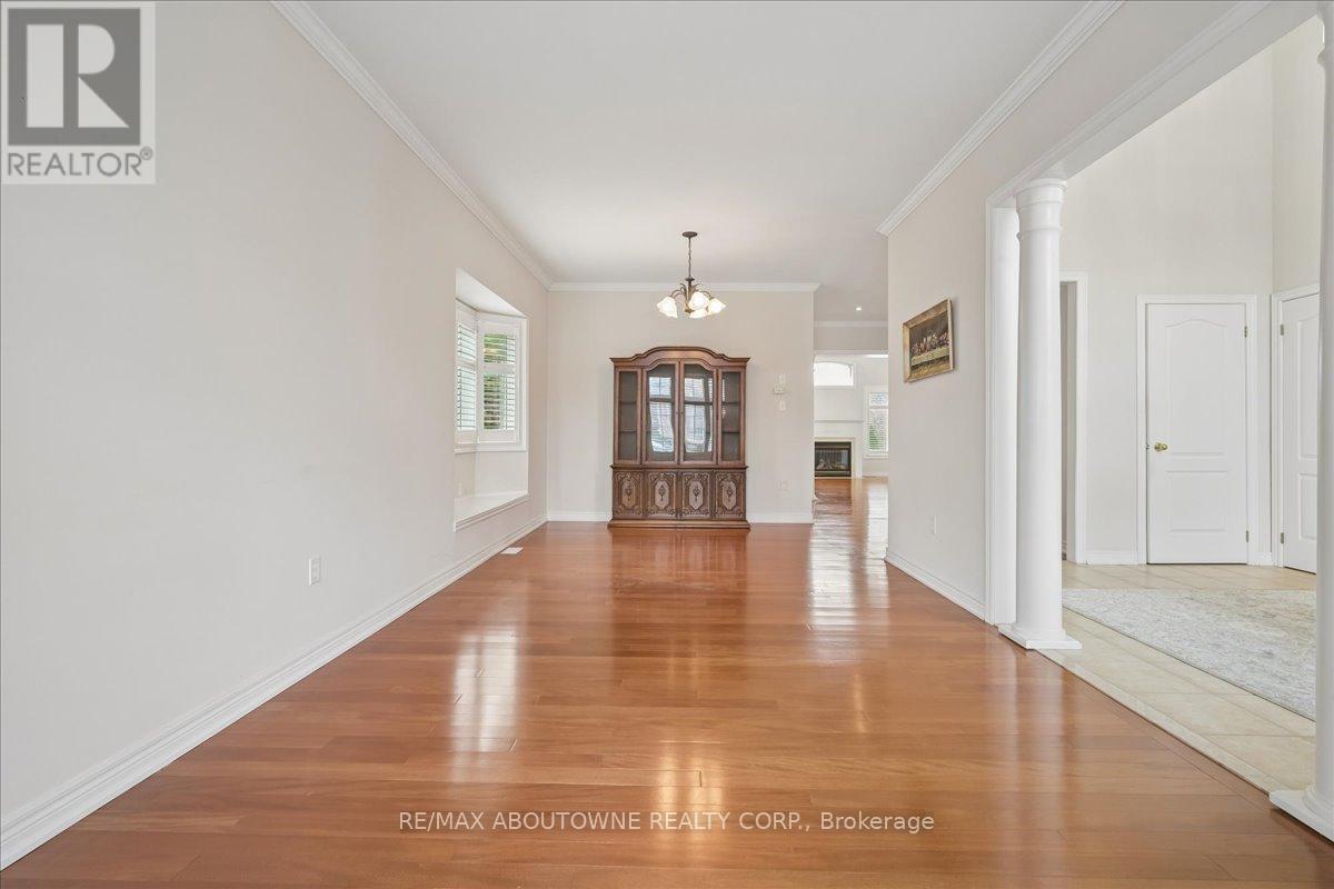 2348 Tesla Crescent, Oakville, Ontario  L6H 7T5 - Photo 6 - W13025960