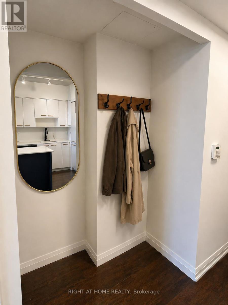 2709 - 5 Valhalla Inn Road, Toronto, Ontario  M9B 0B1 - Photo 8 - W13030824