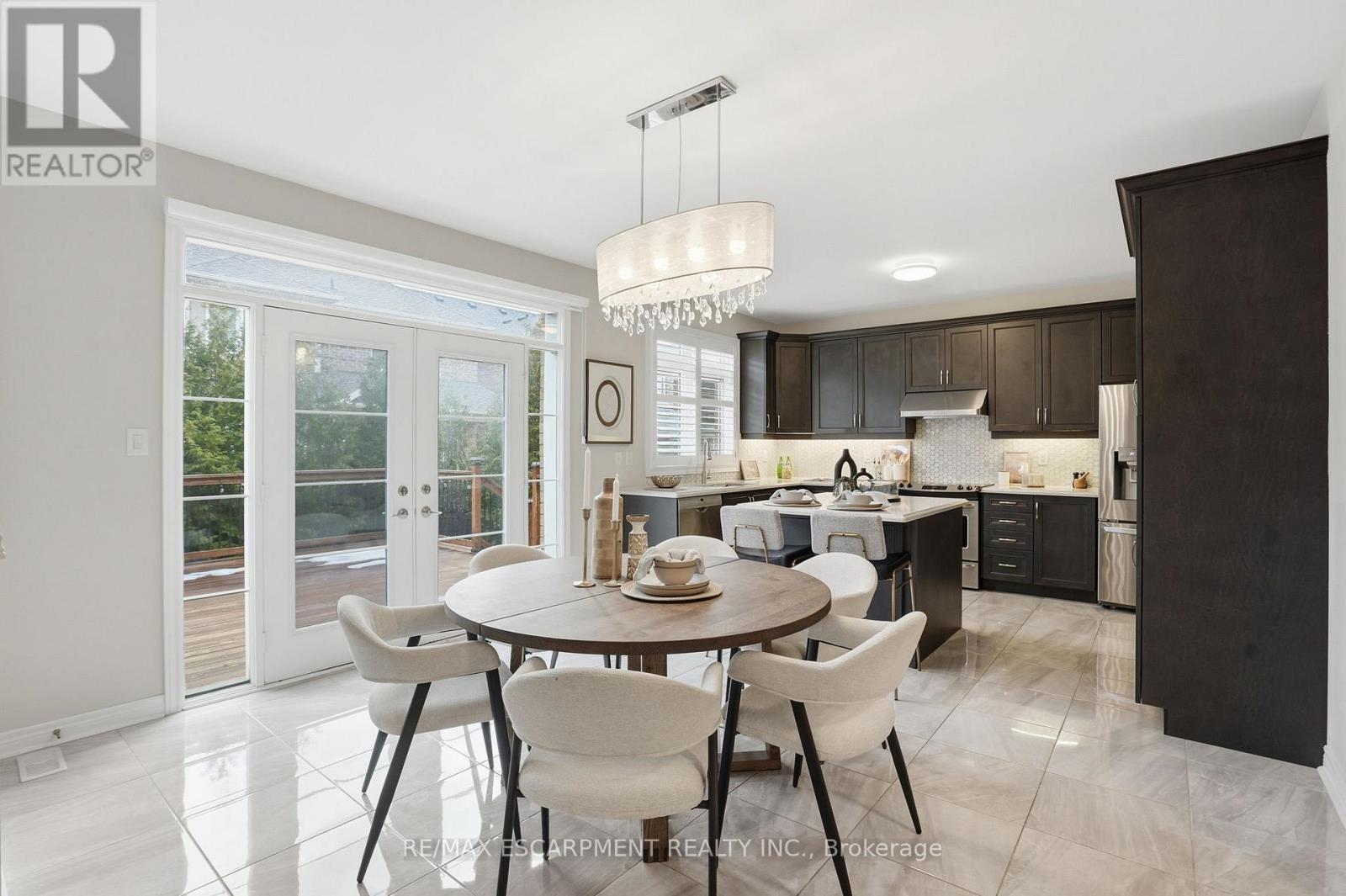 198 Jessie Caverhill Pass, Oakville, Ontario  L6M 0Z6 - Photo 17 - W13030860