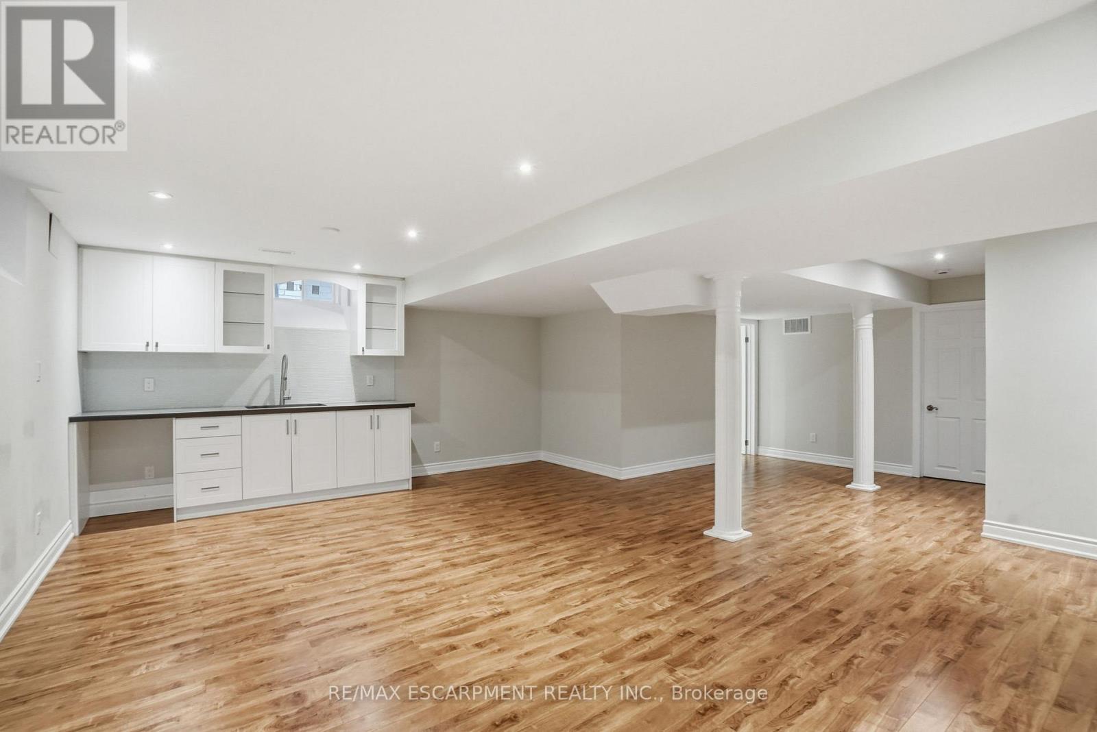 198 Jessie Caverhill Pass, Oakville, Ontario  L6M 0Z6 - Photo 44 - W13030860