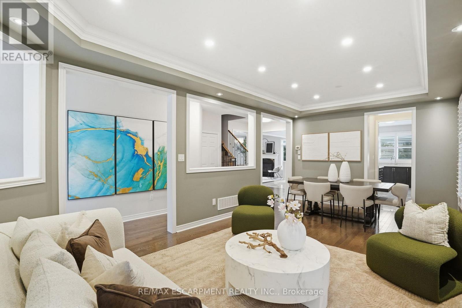 198 Jessie Caverhill Pass, Oakville, Ontario  L6M 0Z6 - Photo 5 - W13030860