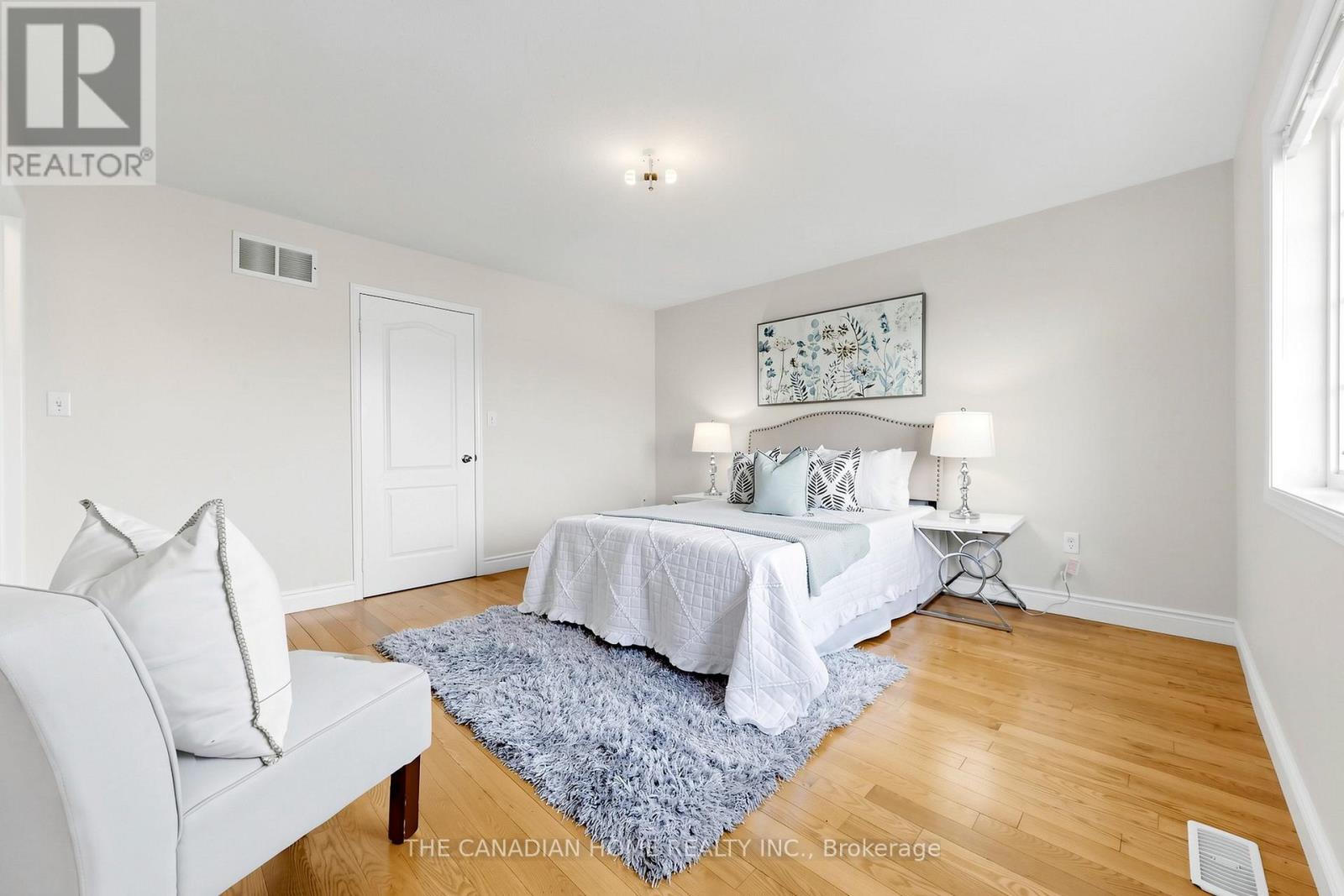 3470 Angel Pass Drive, Mississauga, Ontario  L5M 7N4 - Photo 14 - W13030866