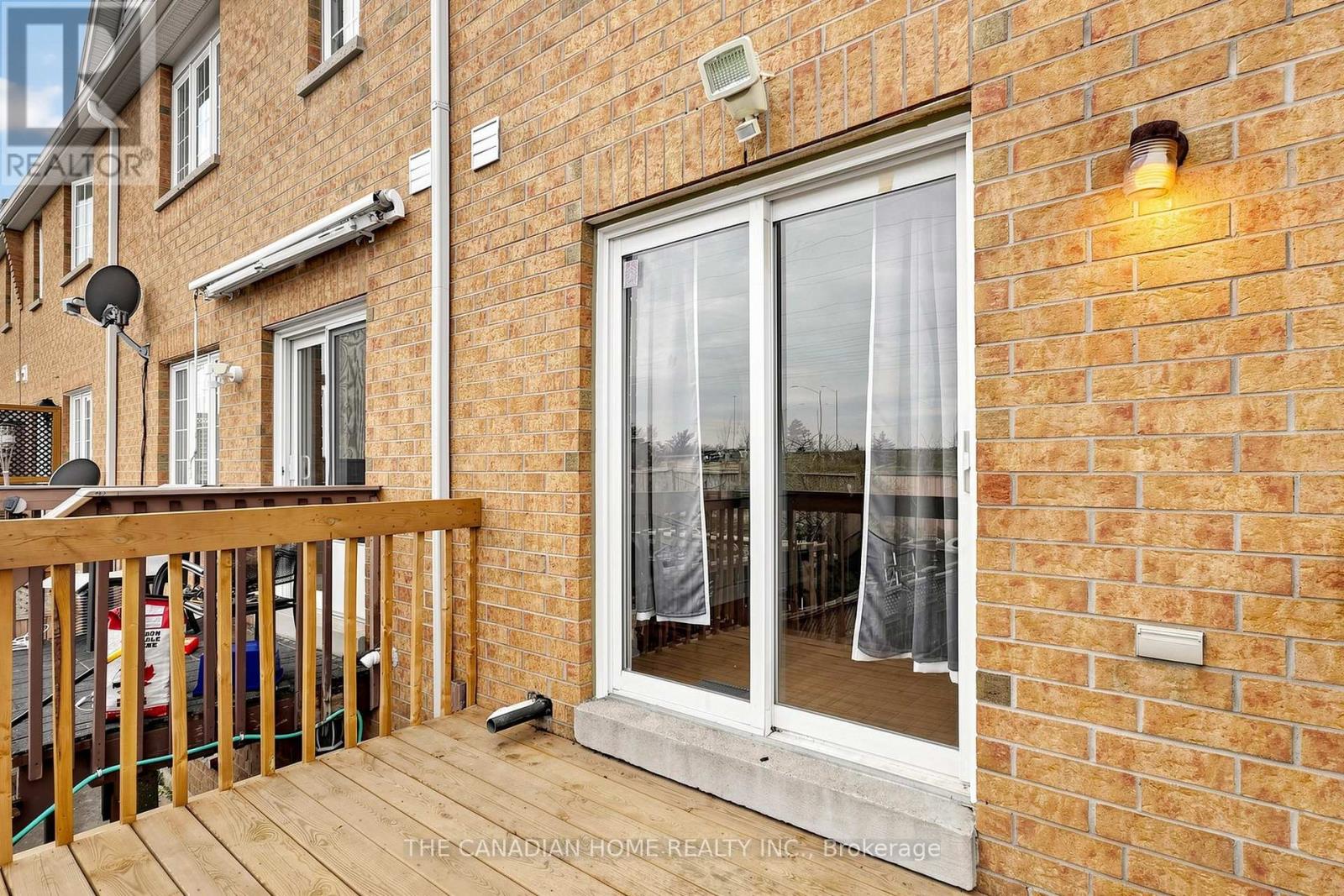 3470 Angel Pass Drive, Mississauga, Ontario  L5M 7N4 - Photo 25 - W13030866