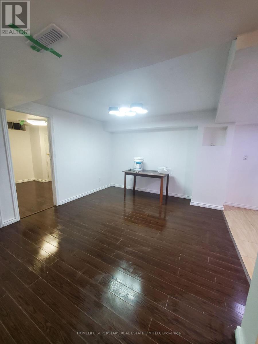 6096 Windfleet Crescent, Mississauga, Ontario  L5V 2Z6 - Photo 6 - W13030872