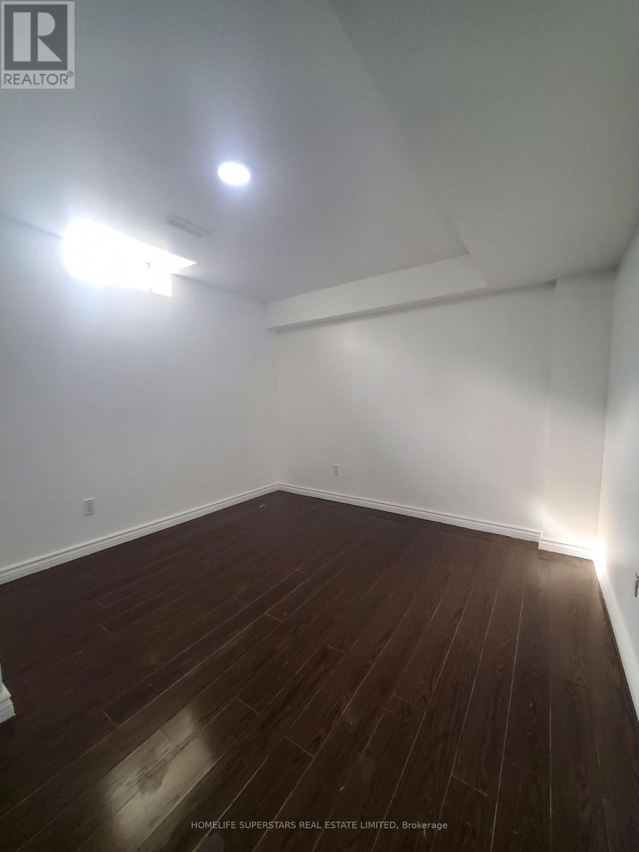 6096 Windfleet Crescent, Mississauga, Ontario  L5V 2Z6 - Photo 8 - W13030872