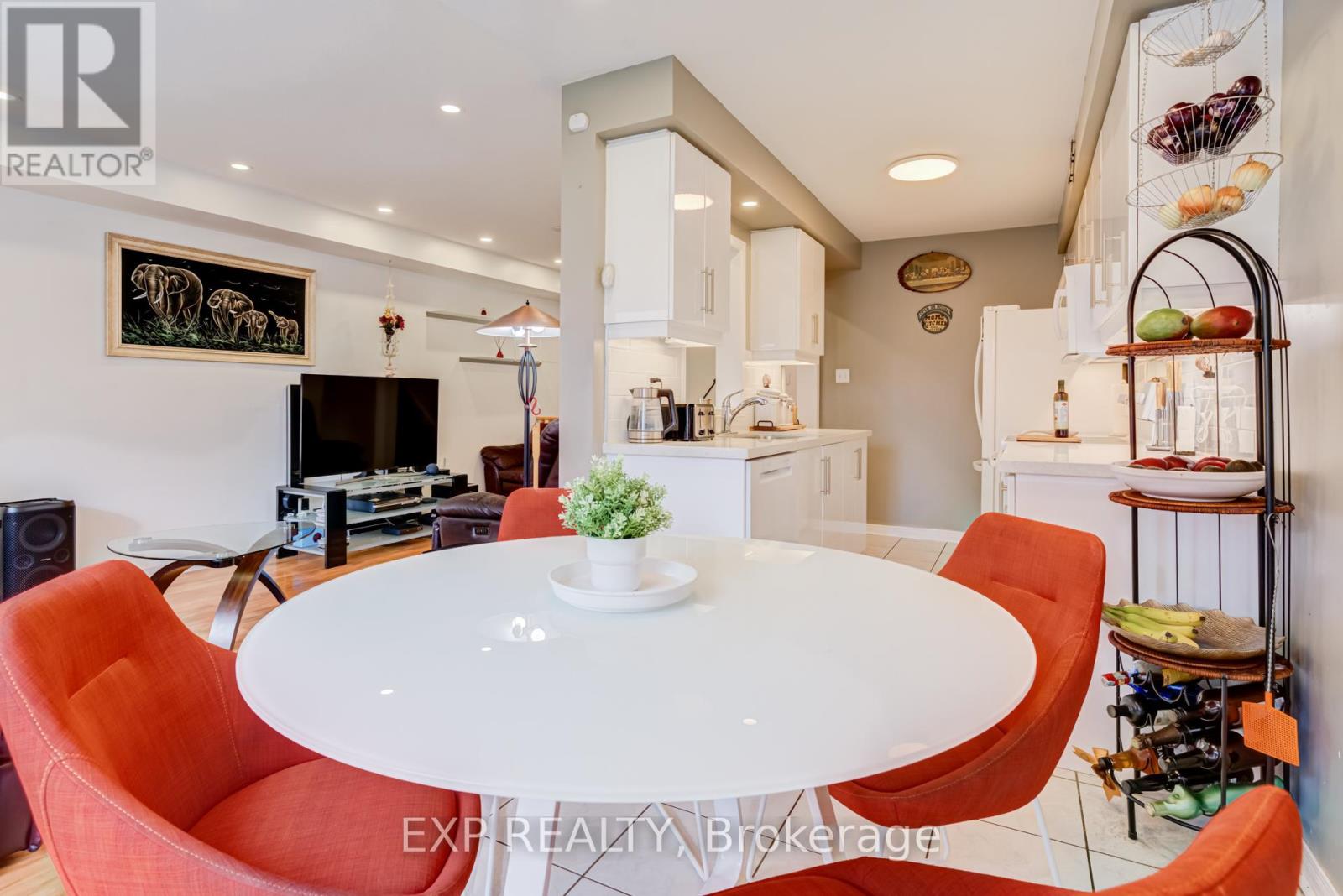 88 - 770 Othello Court, Mississauga, Ontario  L5W 1Y3 - Photo 9 - W13030874