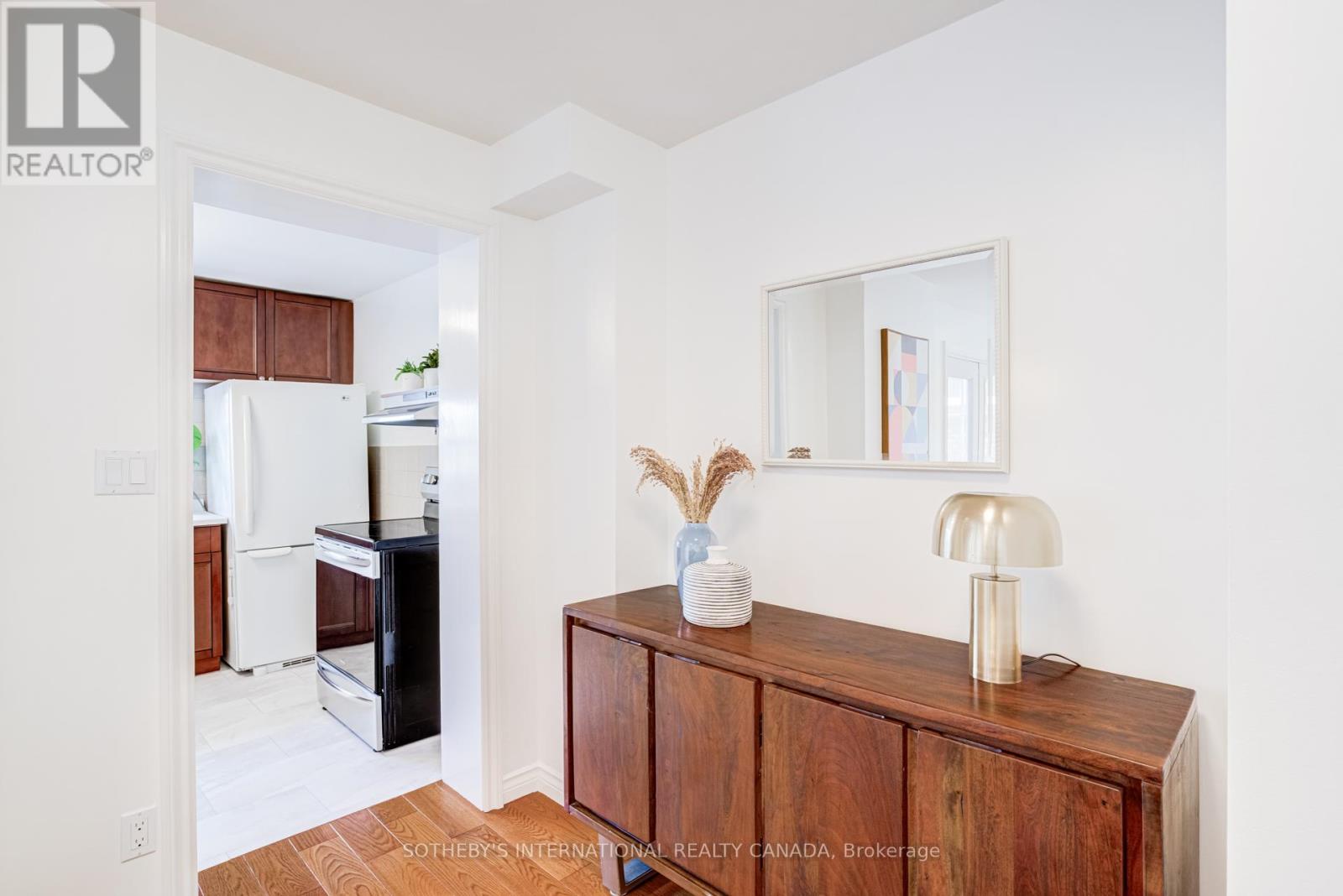 712 Willard Avenue, Toronto, Ontario  M6S 3S5 - Photo 12 - W13030882