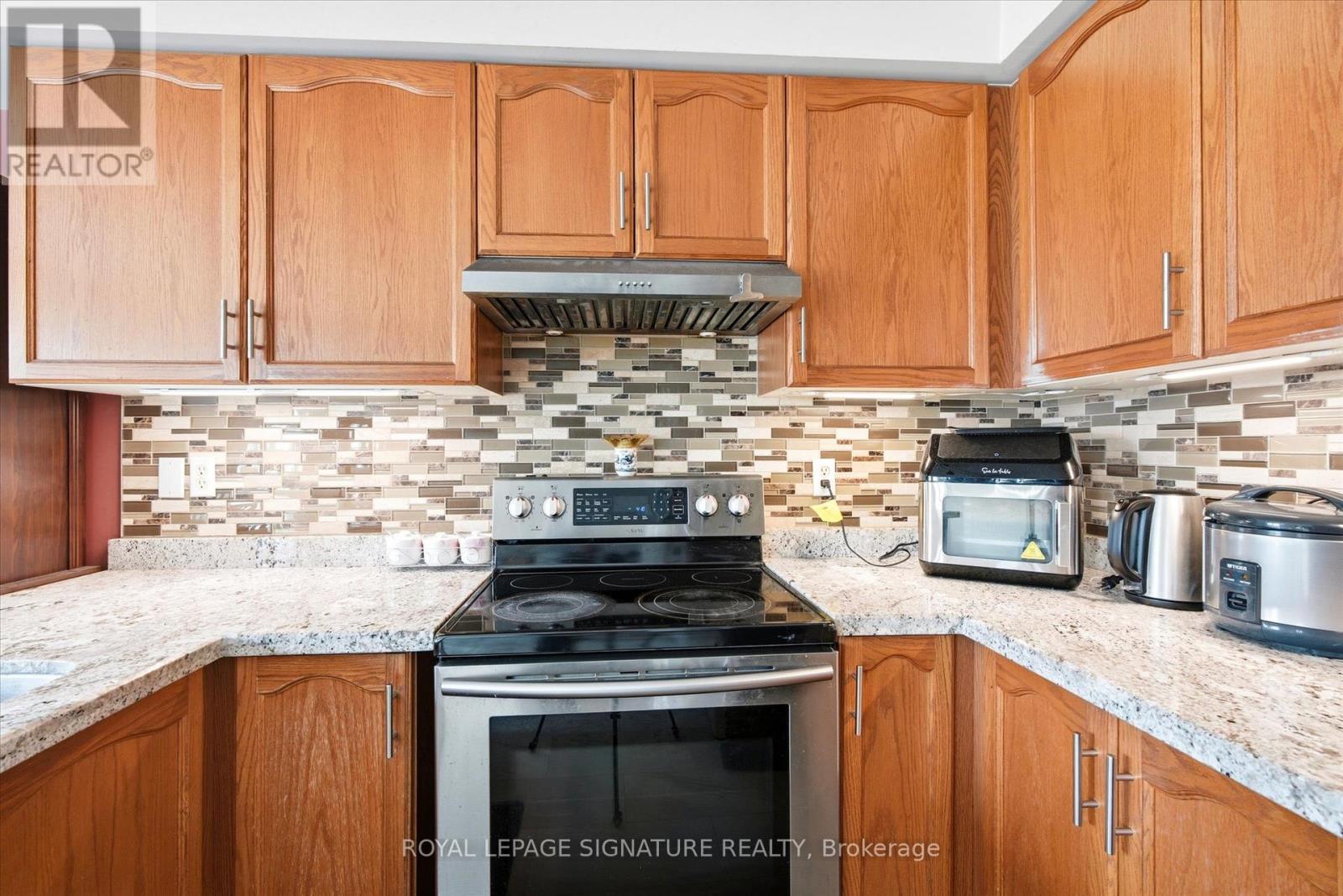 85 Vivians Crescent, Brampton, Ontario  L6Y 4V2 - Photo 12 - W13030918