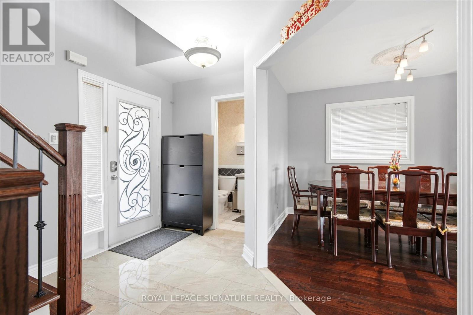 85 Vivians Crescent, Brampton, Ontario  L6Y 4V2 - Photo 3 - W13030918