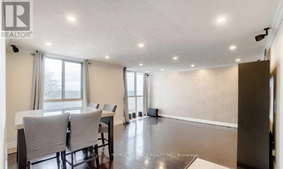 411 - 41 Markbrook Lane, Toronto, Ontario  M9V 5E6 - Photo 6 - W13030934