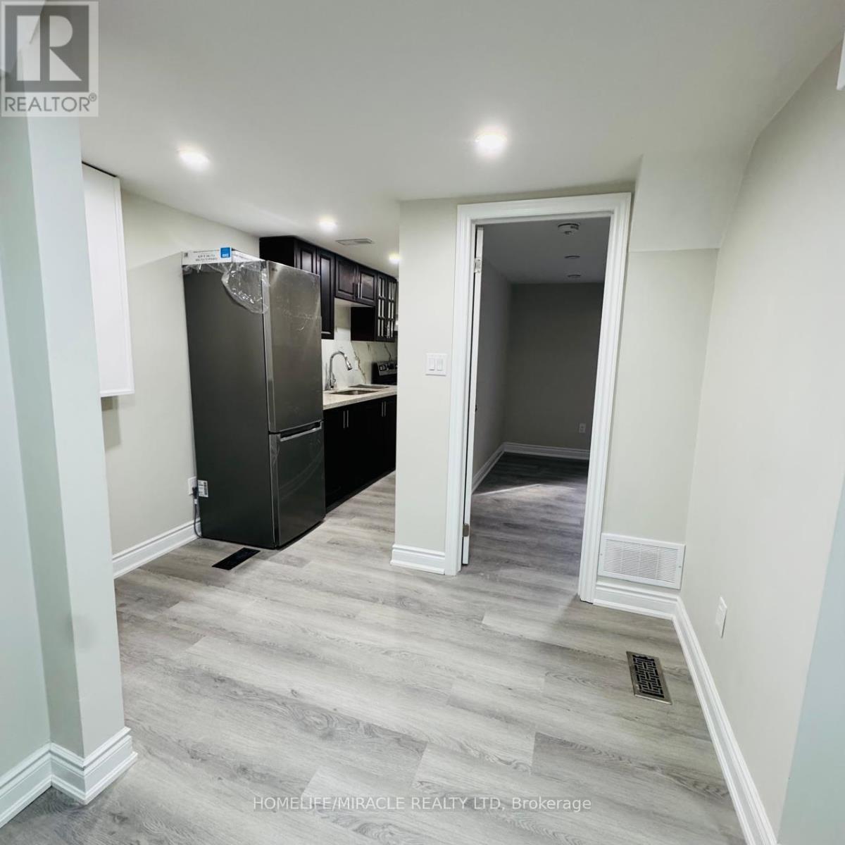 Bsmt - 4204 Perivale Road, Mississauga, Ontario  L5C 3Y5 - Photo 14 - W13030978