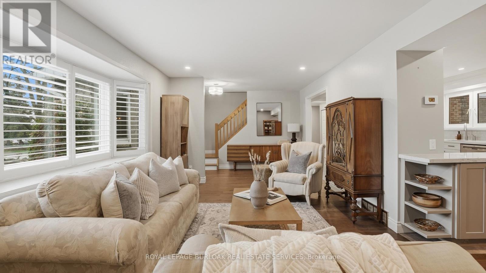 525 Grand Boulevard, Oakville, Ontario  L6H 1P4 - Photo 7 - W13031026