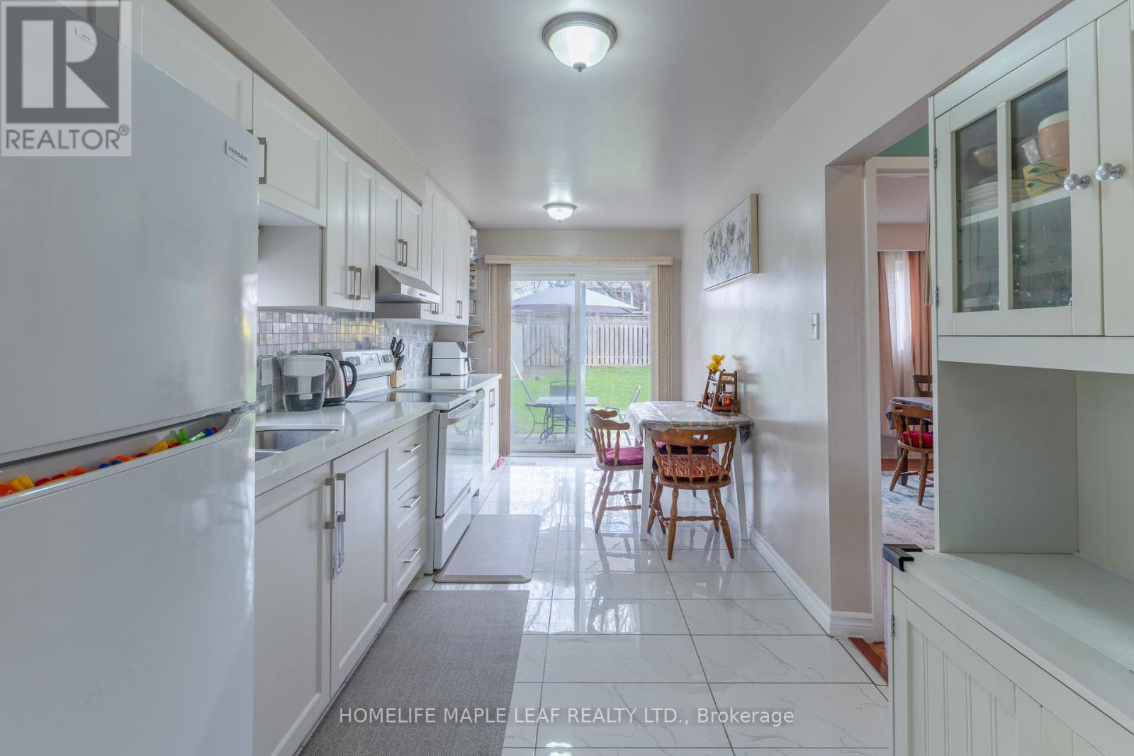 148 Hansen Road N, Brampton, Ontario  L6V 2G6 - Photo 11 - W13031036