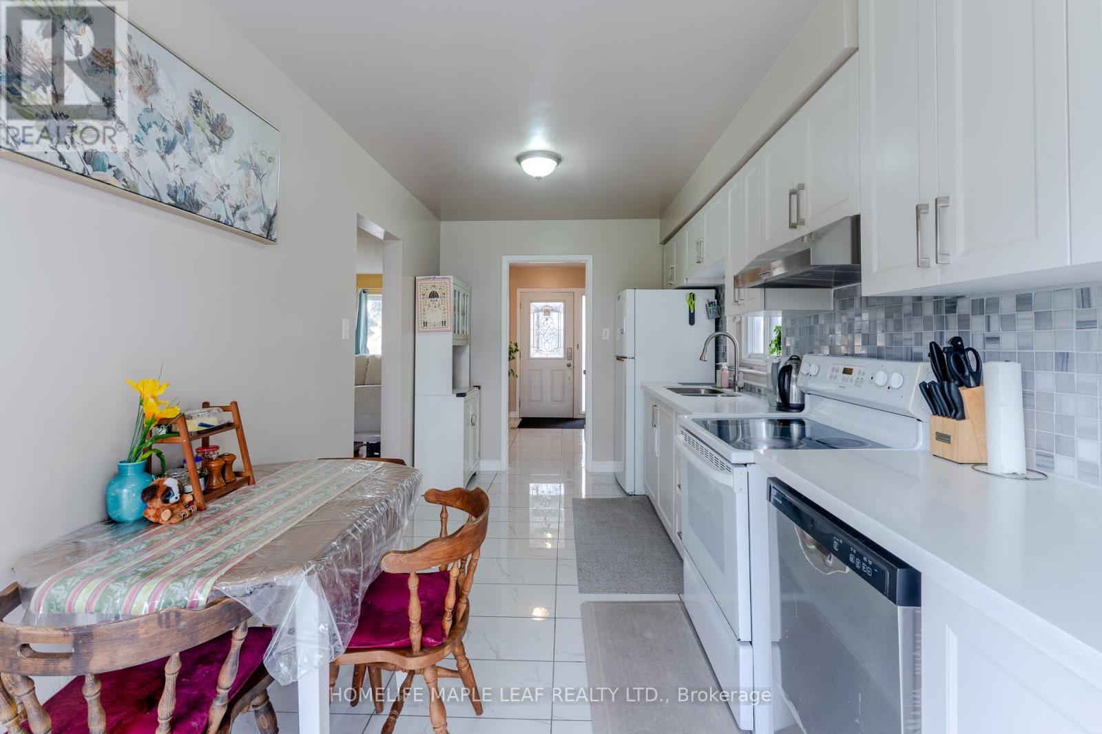 148 Hansen Road N, Brampton, Ontario  L6V 2G6 - Photo 13 - W13031036