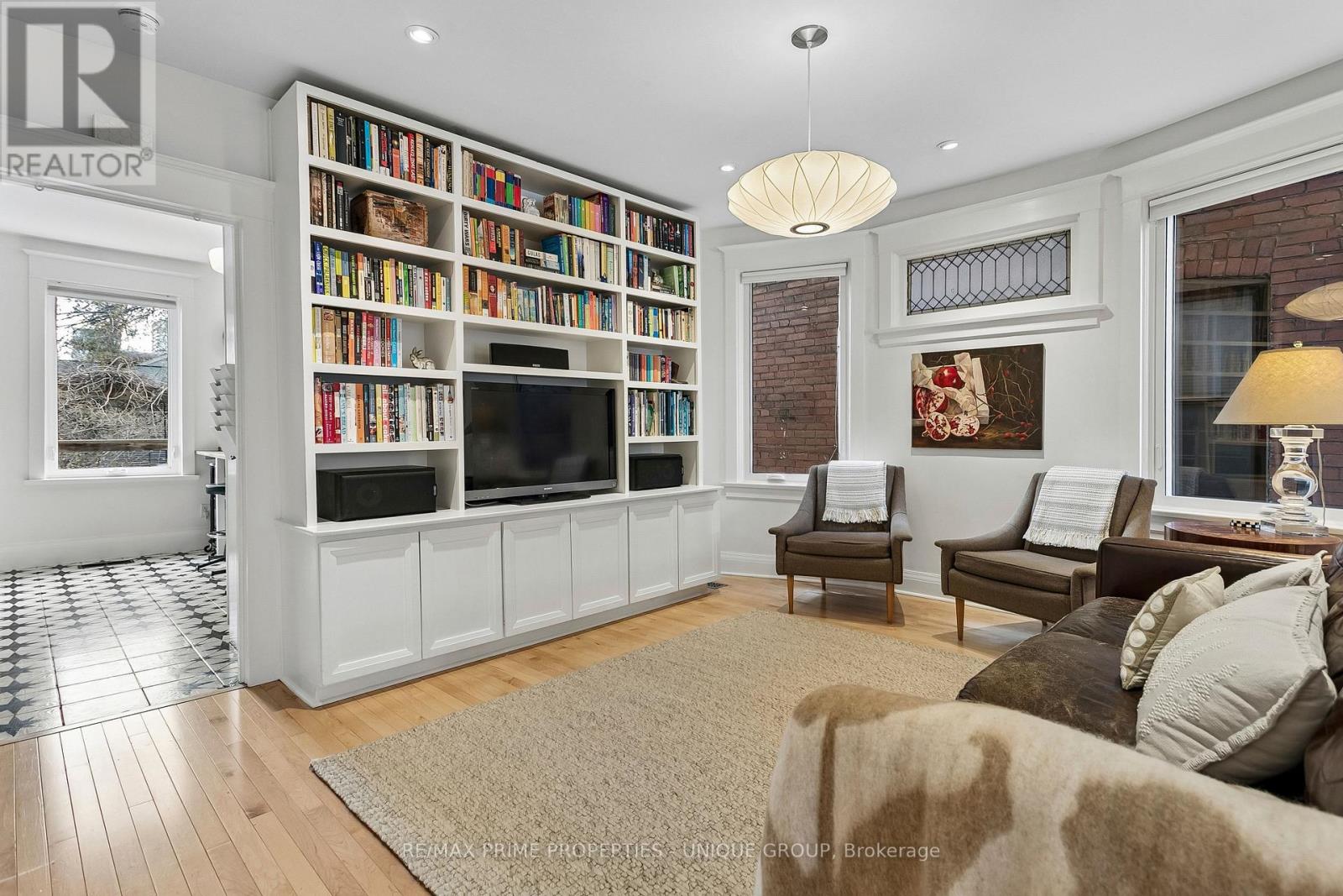 306 Westmoreland Avenue, Toronto, Ontario  M6H 3A5 - Photo 10 - W13031052