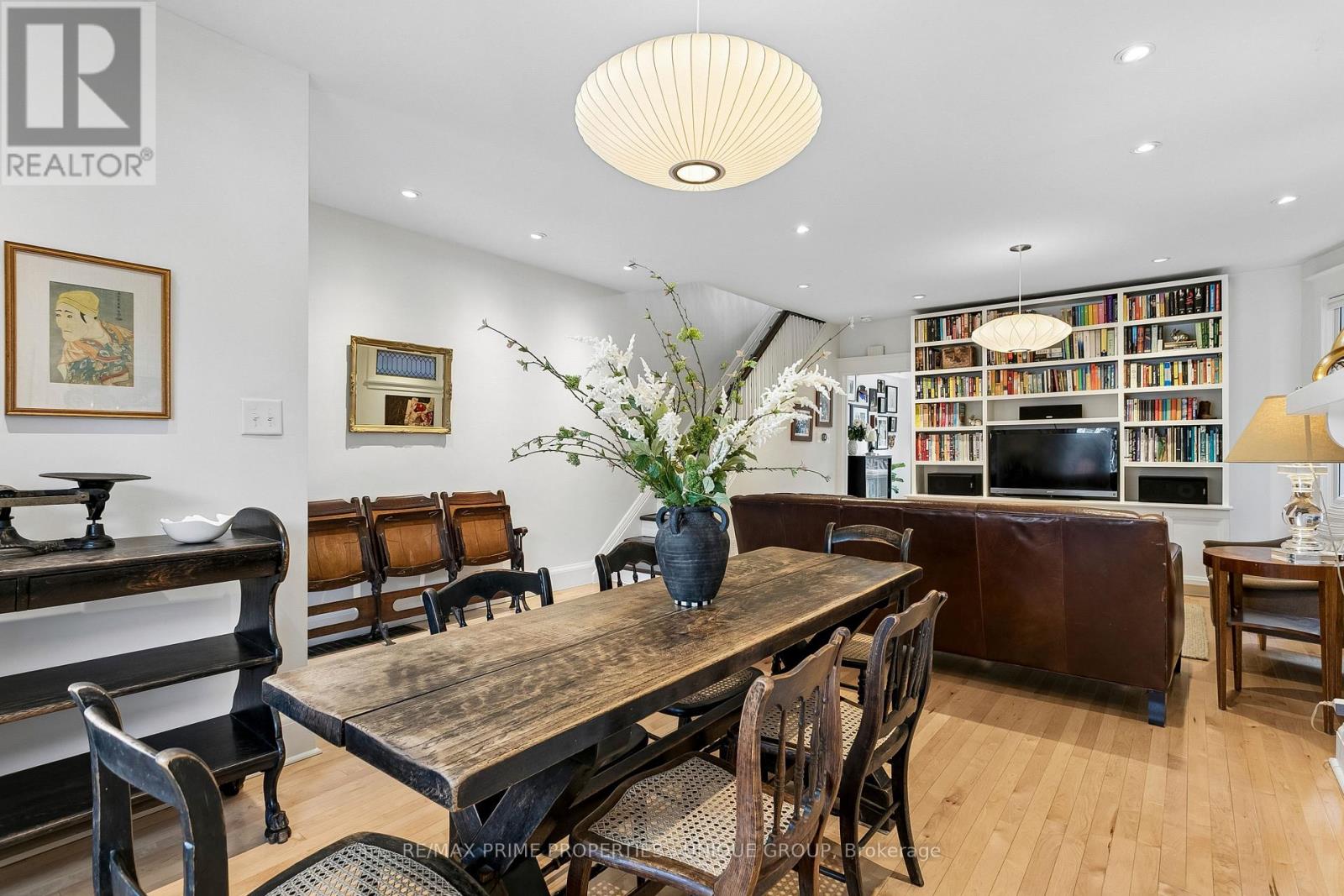 306 Westmoreland Avenue, Toronto, Ontario  M6H 3A5 - Photo 8 - W13031052