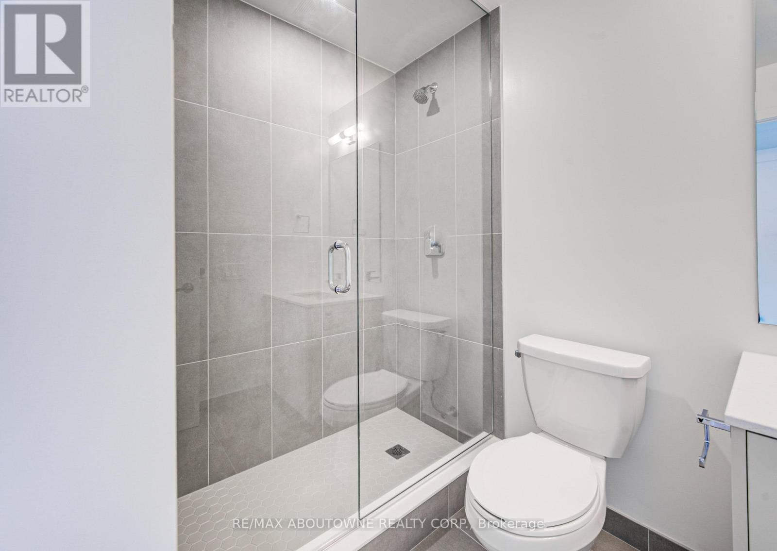 1205 - 2088 James Street, Burlington, Ontario  L7R 0H2 - Photo 18 - W13031138