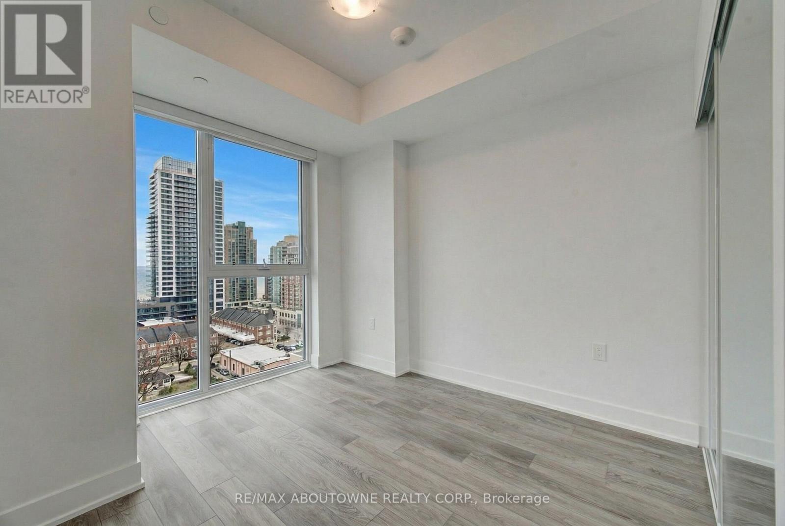 1205 - 2088 James Street, Burlington, Ontario  L7R 0H2 - Photo 20 - W13031138