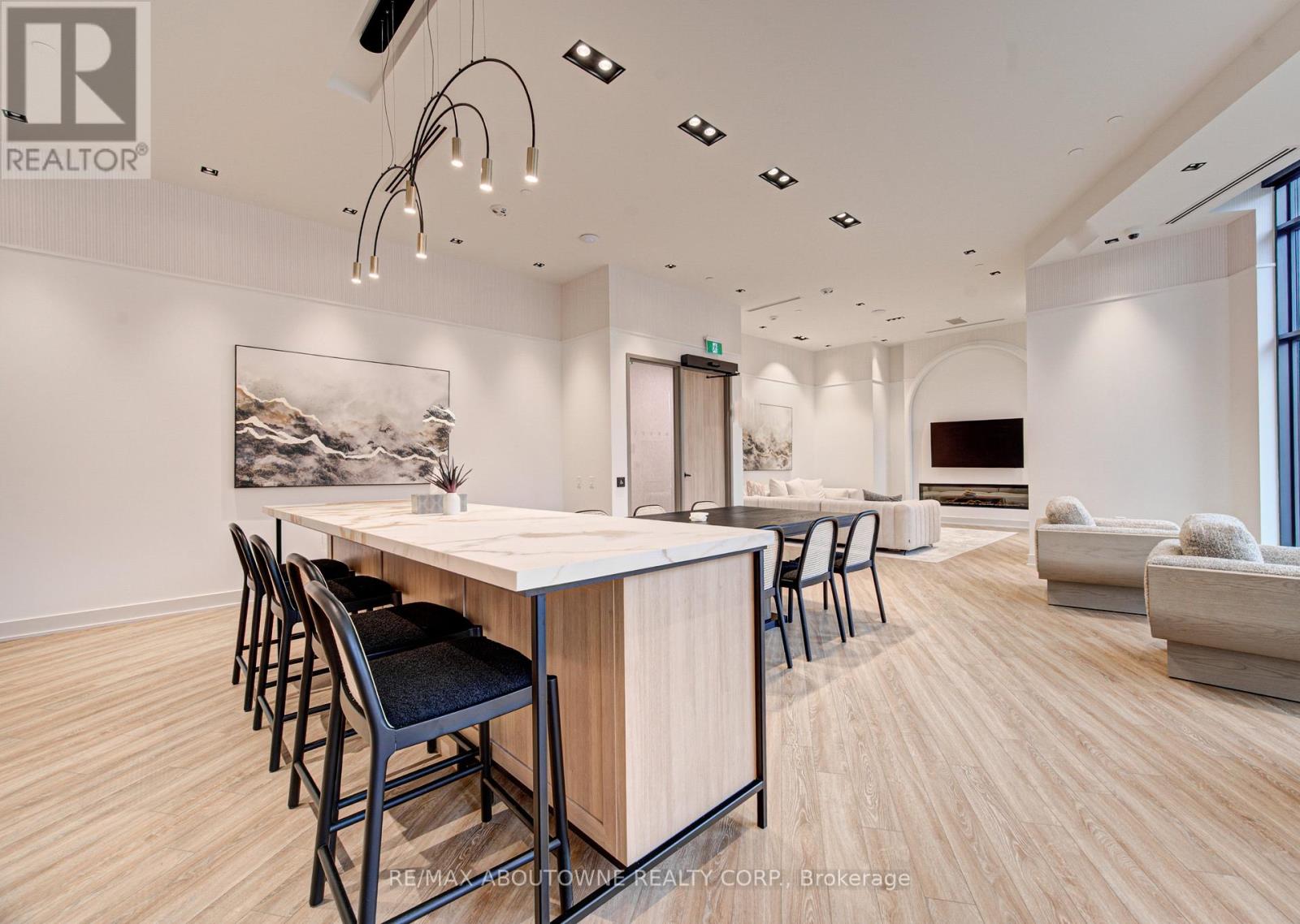 1205 - 2088 James Street, Burlington, Ontario  L7R 0H2 - Photo 31 - W13031138