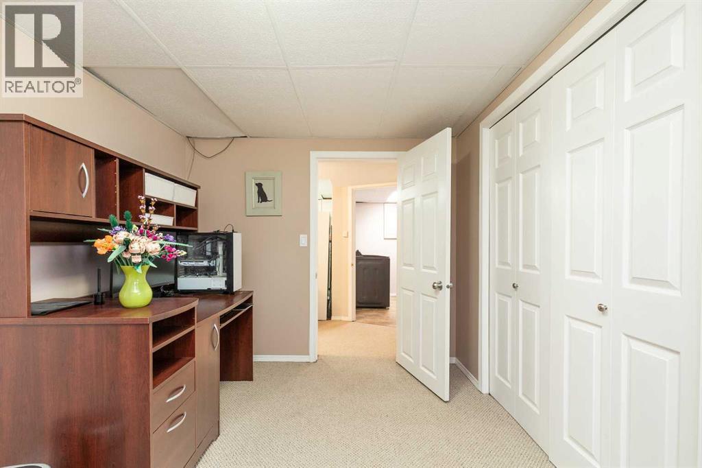 406 20 Street N, Lethbridge, Alberta  T1H 3N1 - Photo 28 - A2301592