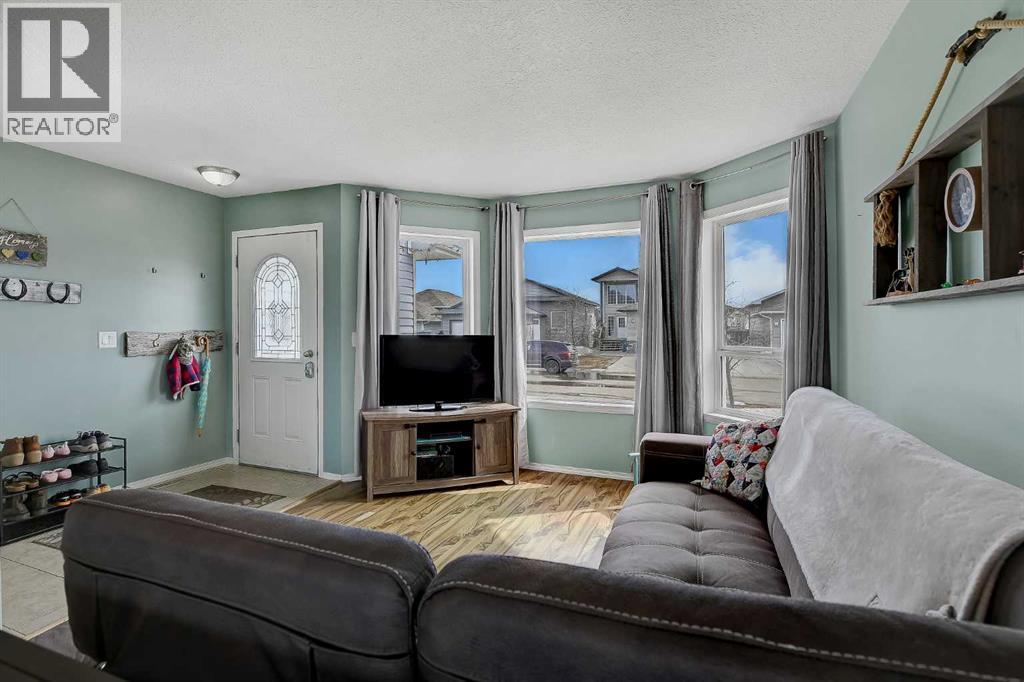 9707 101b Avenue, Sexsmith, Alberta  T0H 3C0 - Photo 3 - A2303692