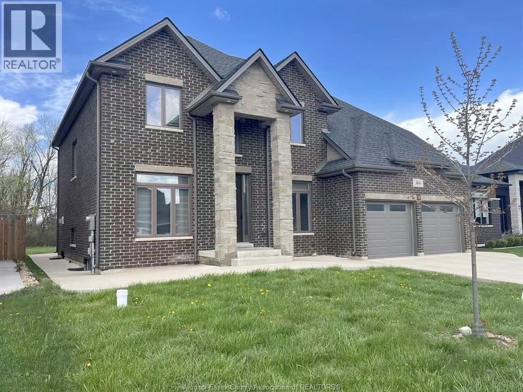 566 Maguire Street, Windsor, Ontario  N9E 0A6 - Photo 2 - 26008898