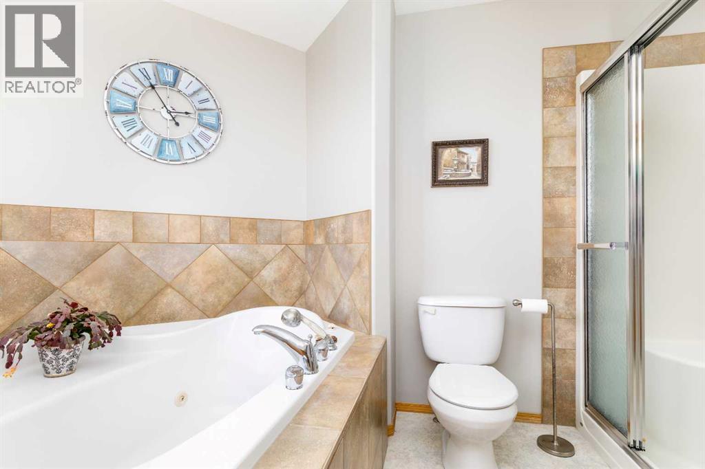 64 Lacey Close, Red Deer, Alberta  T4R 3R7 - Photo 31 - A2302916