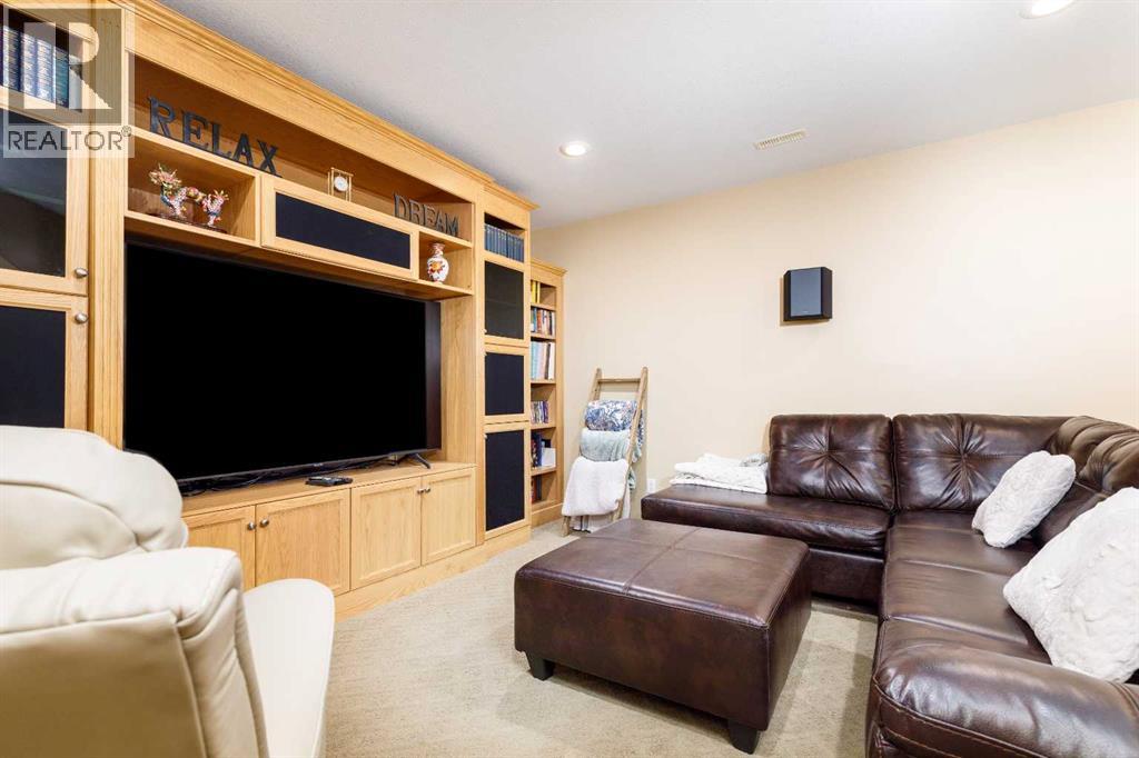 64 Lacey Close, Red Deer, Alberta  T4R 3R7 - Photo 34 - A2302916