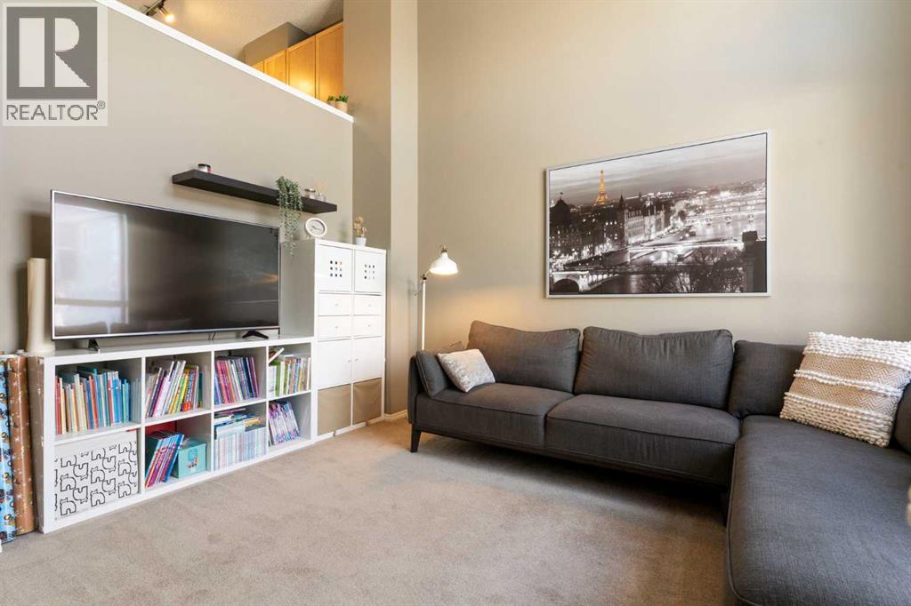 18 Tuscany Court NW, Calgary, Alberta  T3L 2Y8 - Photo 5 - A2294917