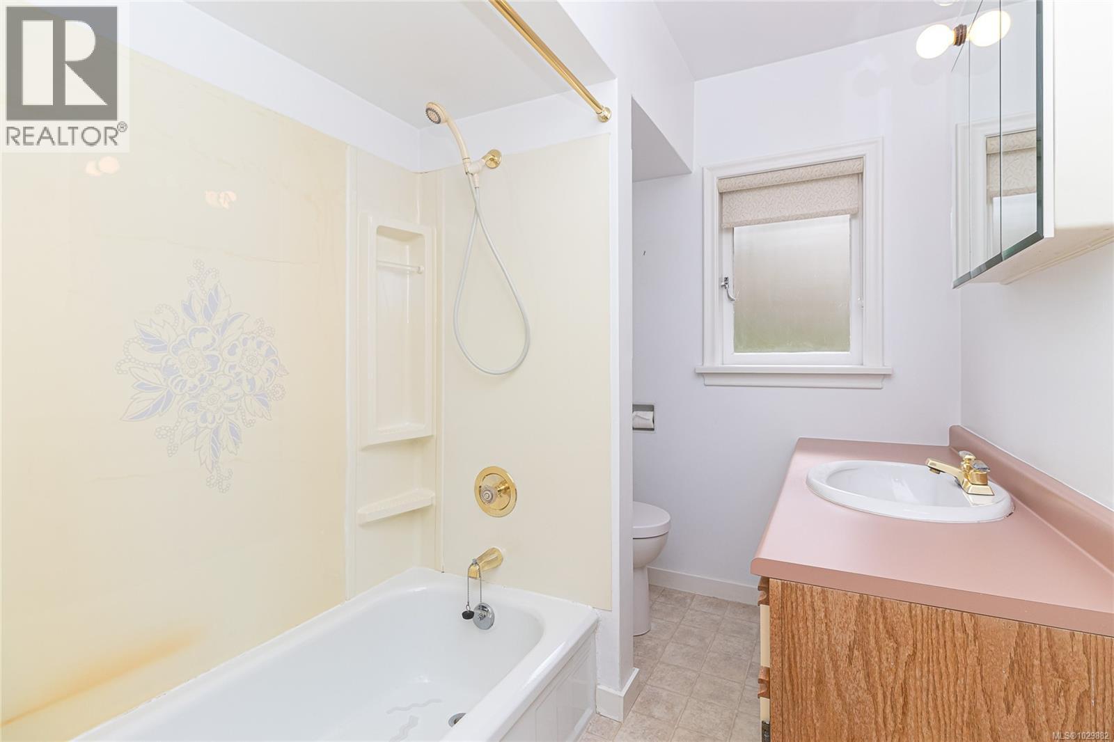 2015 Runnymede Ave, Oak Bay, British Columbia  V8S 2V5 - Photo 23 - 1029882