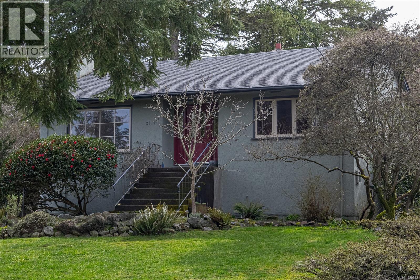 2015 Runnymede Ave, Oak Bay, British Columbia  V8S 2V5 - Photo 4 - 1029882