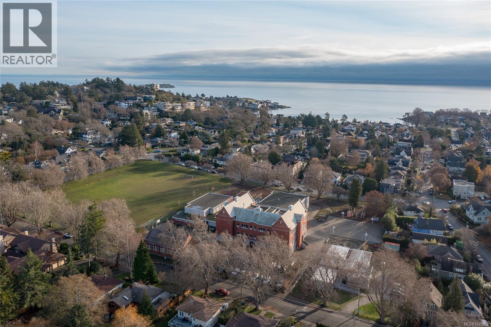 2015 Runnymede Ave, Oak Bay, British Columbia  V8S 2V5 - Photo 49 - 1029882