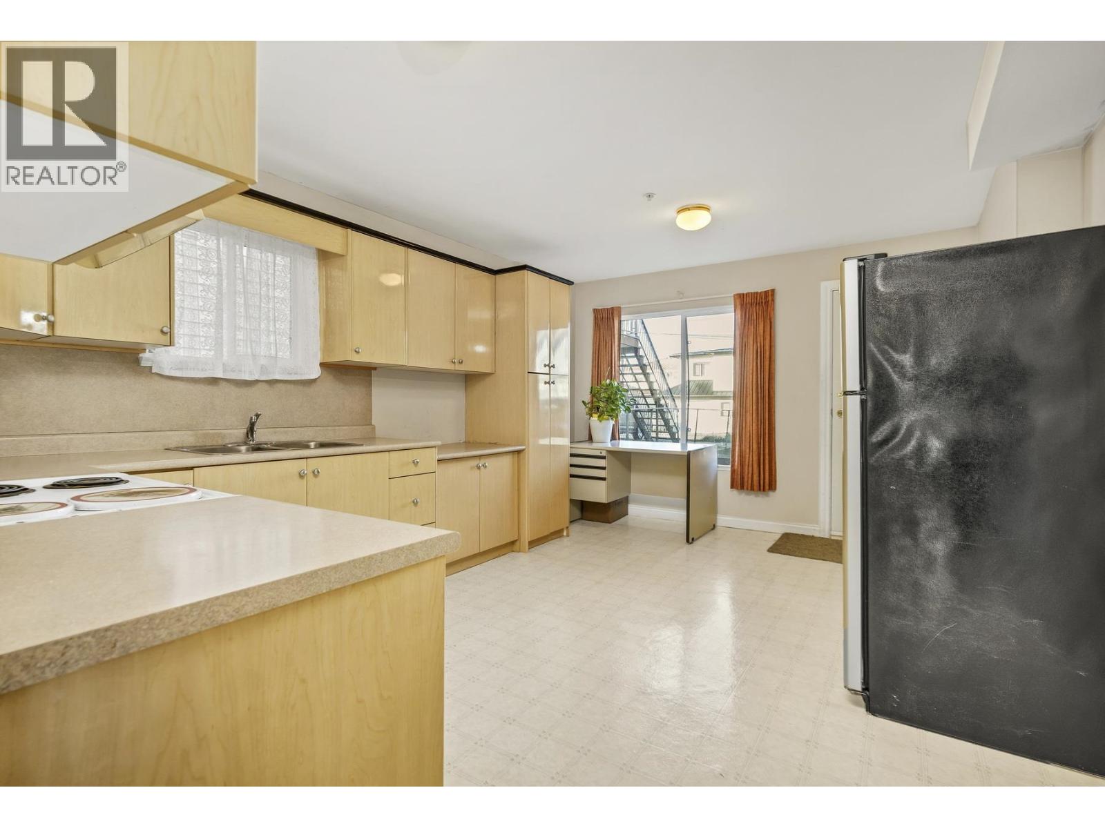 591 E 28th Avenue, Vancouver, British Columbia  V5V 2N4 - Photo 8 - R3114510