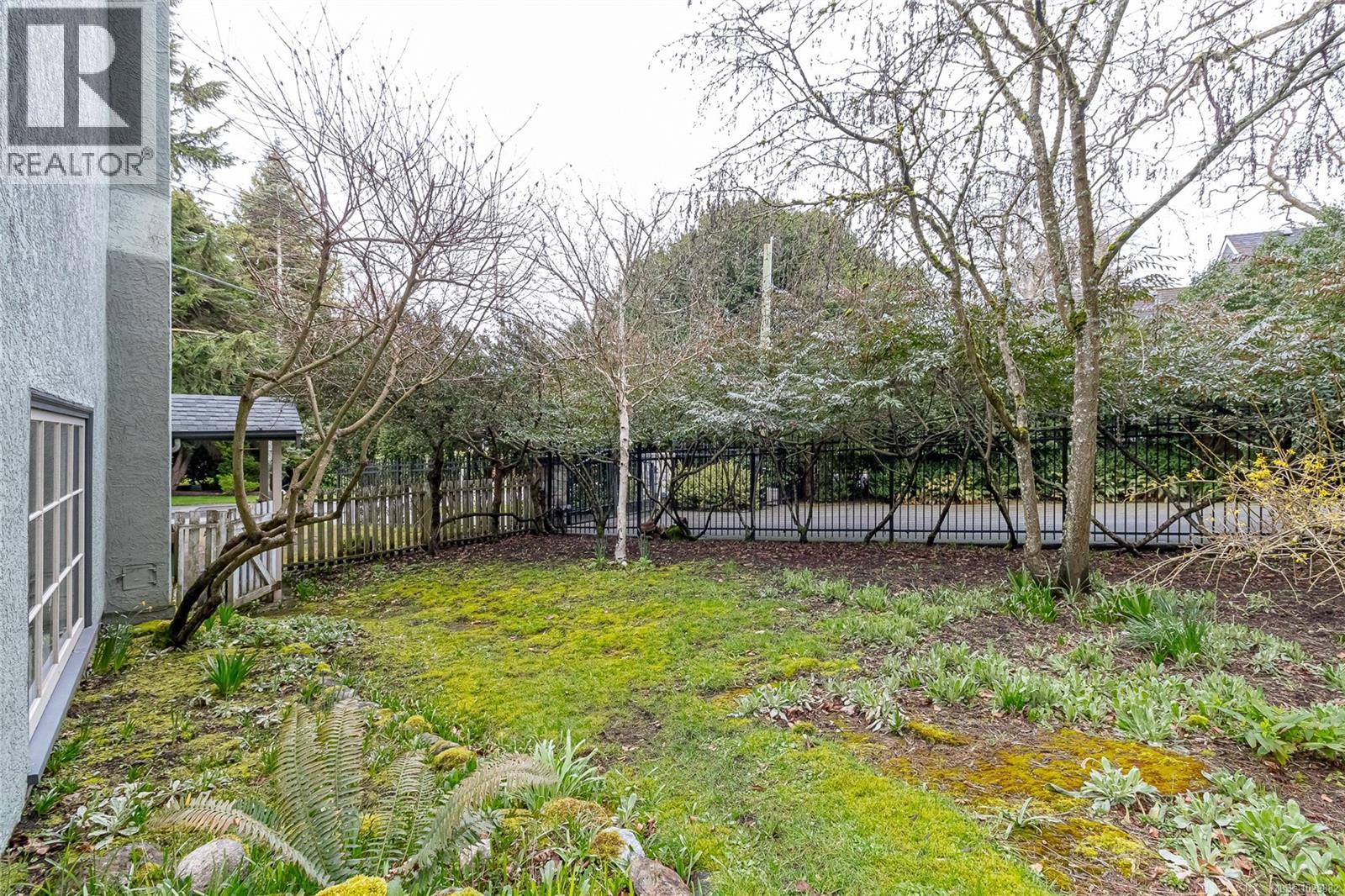 2015 Runnymede Ave, Oak Bay, British Columbia  V8S 2V5 - Photo 37 - 1029882