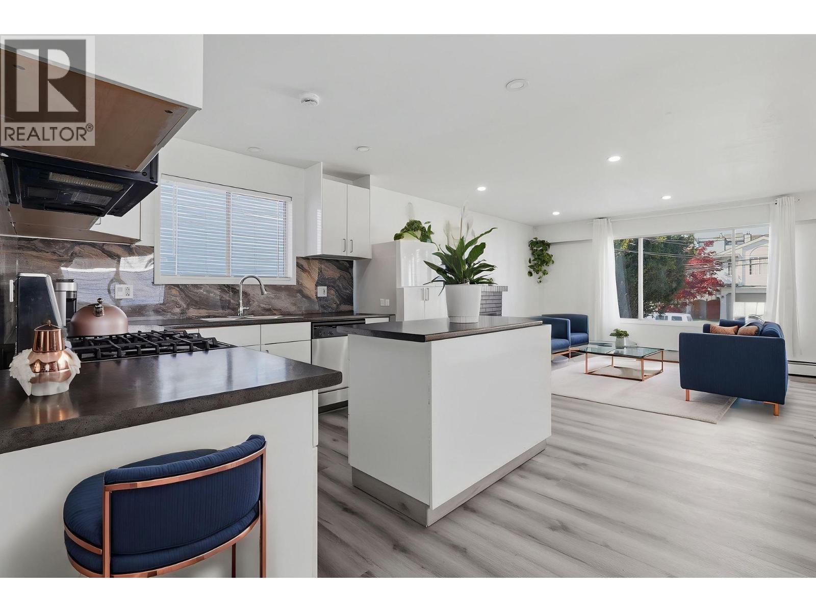 2342 KELLY AVENUE, Port Coquitlam, British Columbia