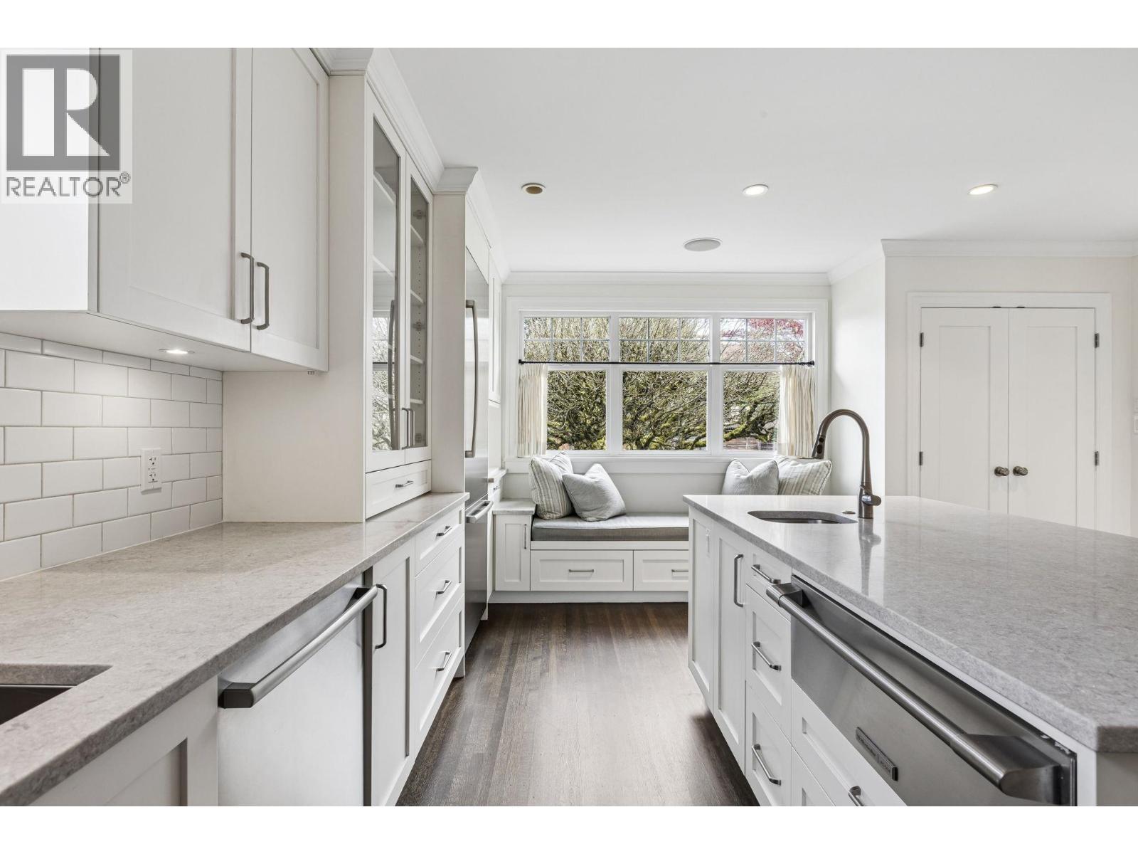 2859 W 33rd Avenue, Vancouver, British Columbia  V6N 2G3 - Photo 5 - R3113852