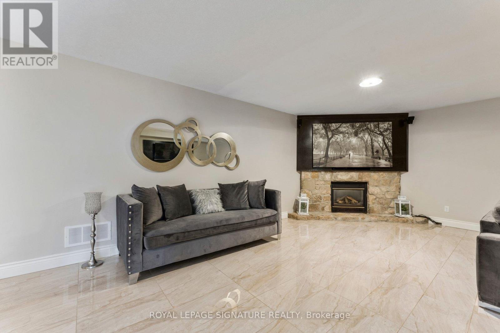 16 Hilltop Crescent, East Garafraxa, Ontario  L9W 6B8 - Photo 31 - X13030942