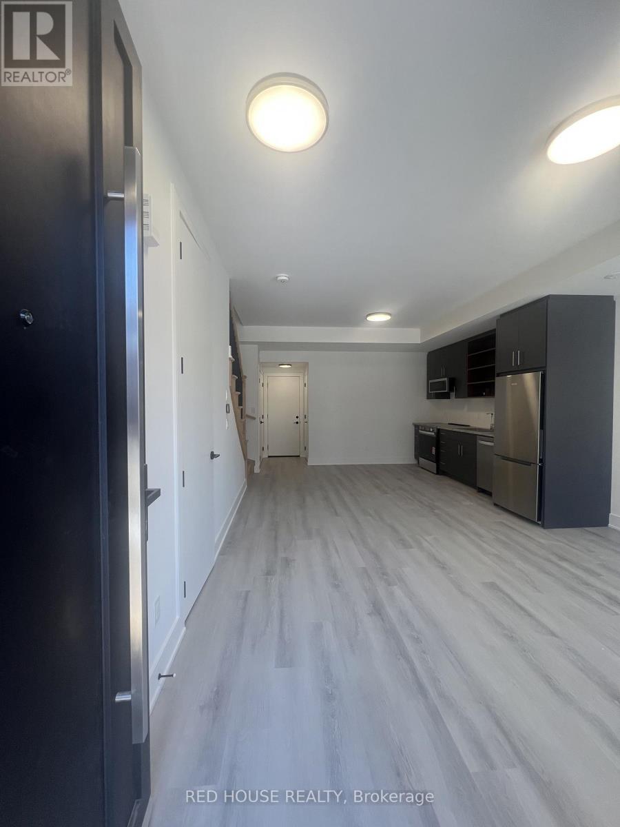 64 Everett Common, St. Catharines, Ontario  L2P 0H1 - Photo 2 - X13030964