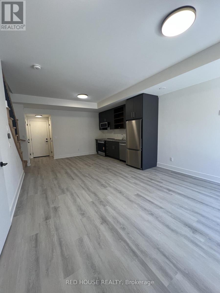 64 Everett Common, St. Catharines, Ontario  L2P 0H1 - Photo 4 - X13030964