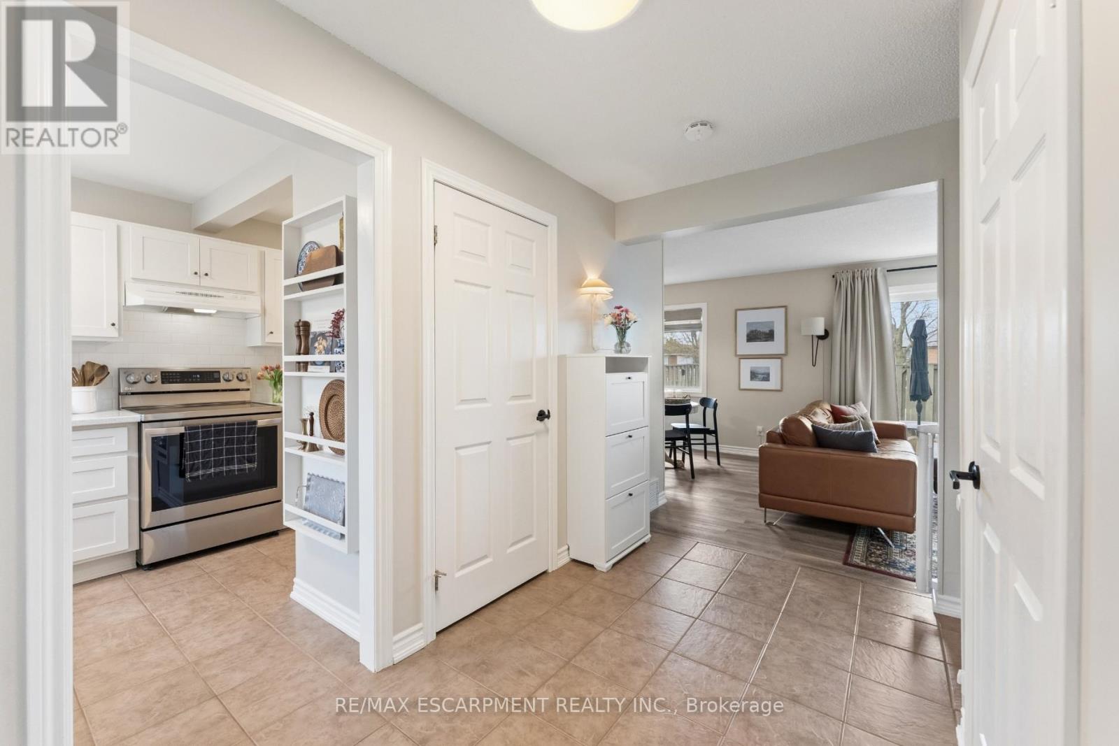 121 - 201 Queen Victoria Drive, Hamilton, Ontario  L8W 1W7 - Photo 5 - X13031056