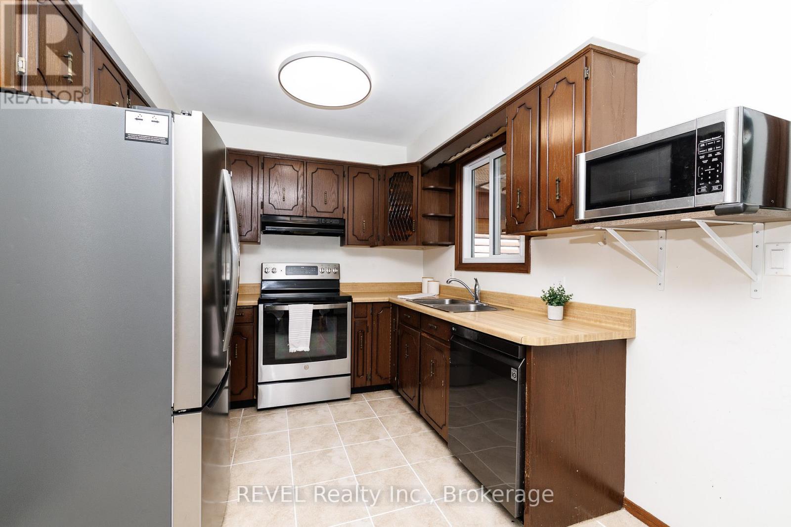 6195 Eldorado Avenue, Niagara Falls, Ontario  L2H 1S5 - Photo 14 - X13031154